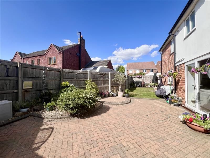 Property photo 2 of 13