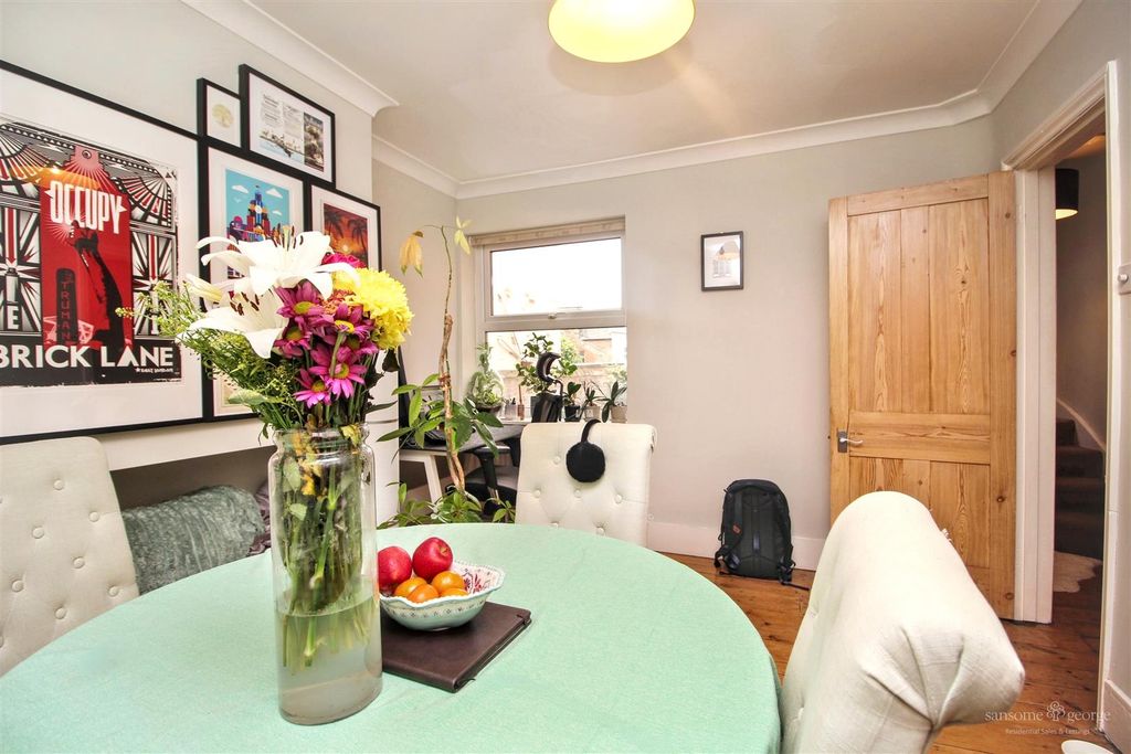 Property photo 3 of 17 Dining Room