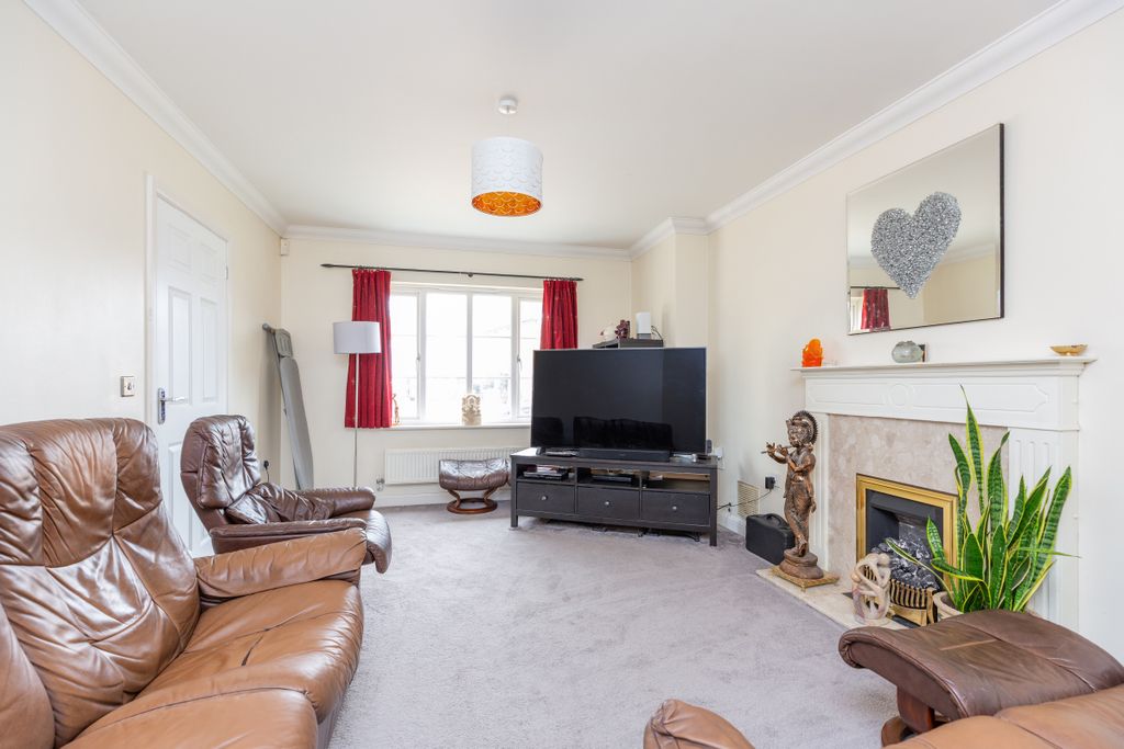 Property photo 2 of 14