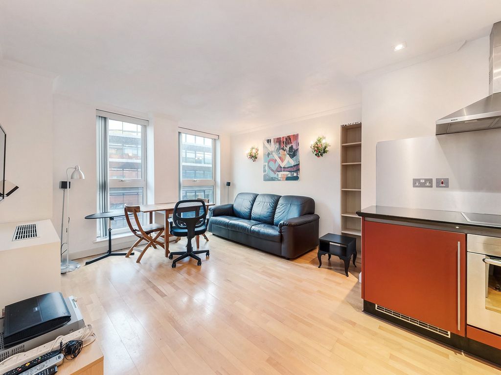 Property photo 2 of 9 High Holborn