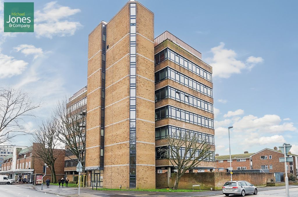 Property photo 1 of 5 External