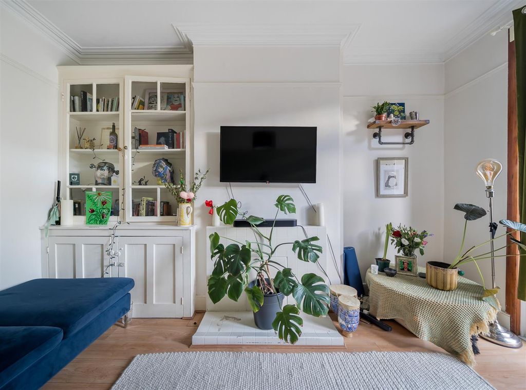 Property photo 2 of 13 19647445 (8).Jpg