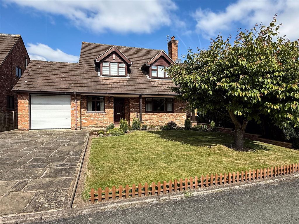 Property photo 1 of 40