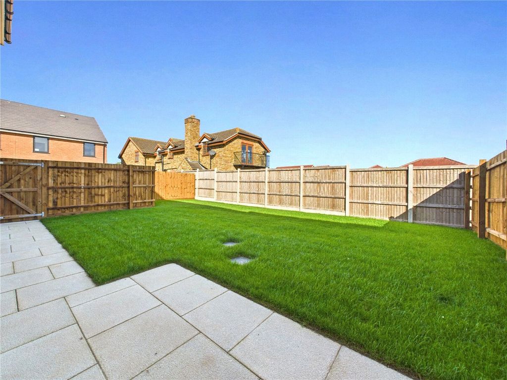Property photo 2 of 18 Picture No. 07