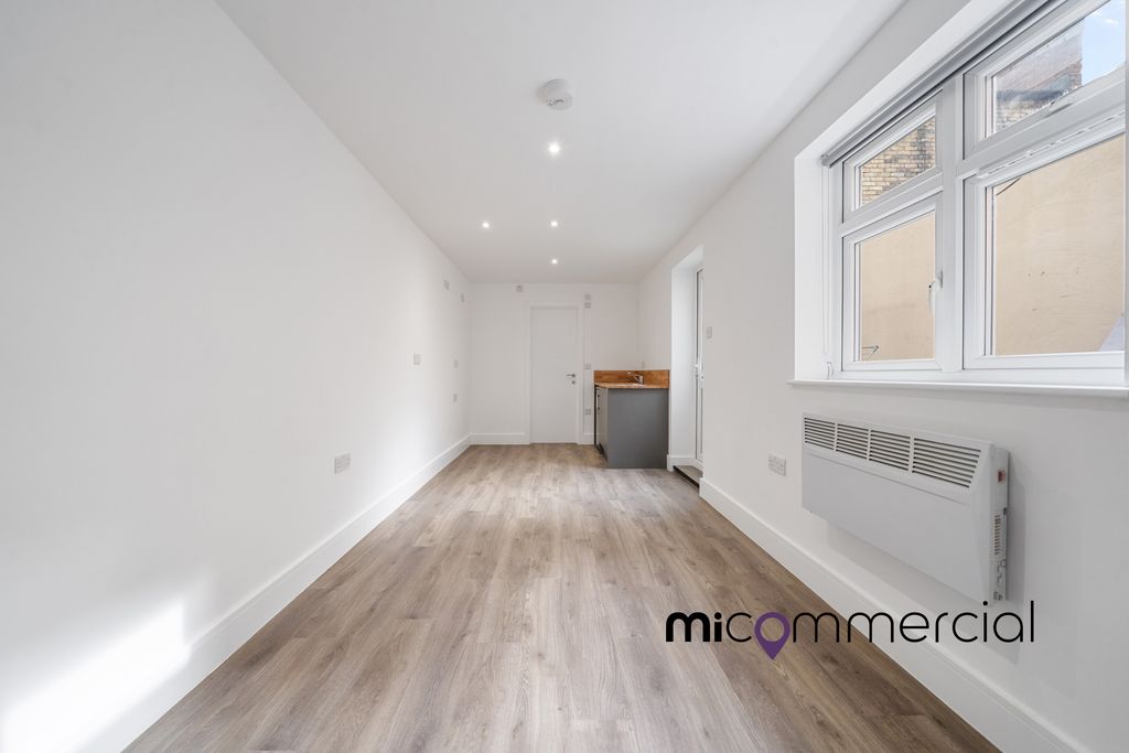 Property photo 1 of 12 1