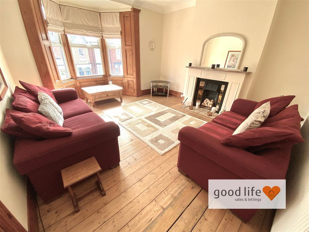 Property photo 1 of 16 20250913_112917310_Ios154Stanhope.Jpg