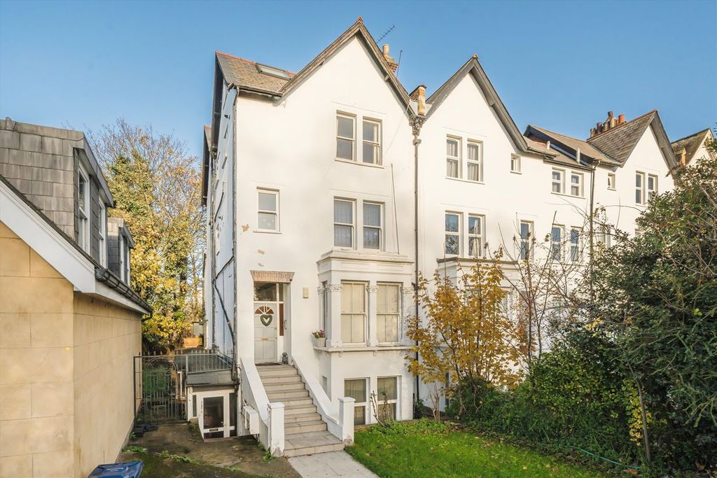 Property photo 1 of 7