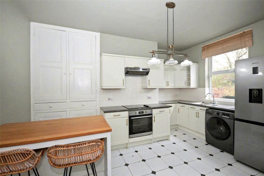 Property photo 3 of 14 Picture No. 24