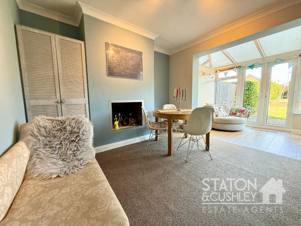 Property photo 2 of 31