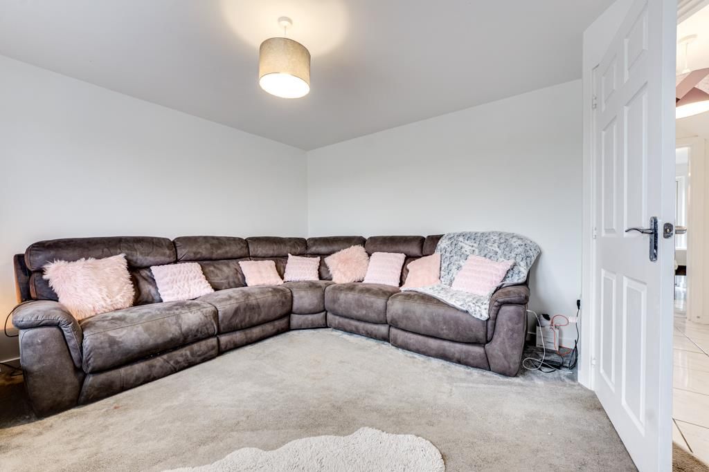 Property photo 2 of 28 21 Kennard Close, Weldon-10.Jpg