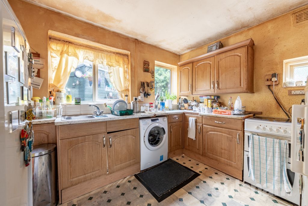 Property photo 3 of 10 Picture No. 06