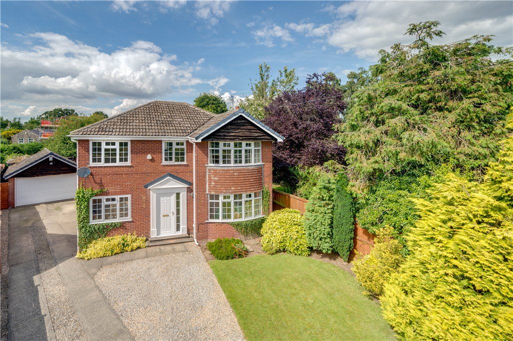 Property photo 1 of 22 '8 Pinfold Close'