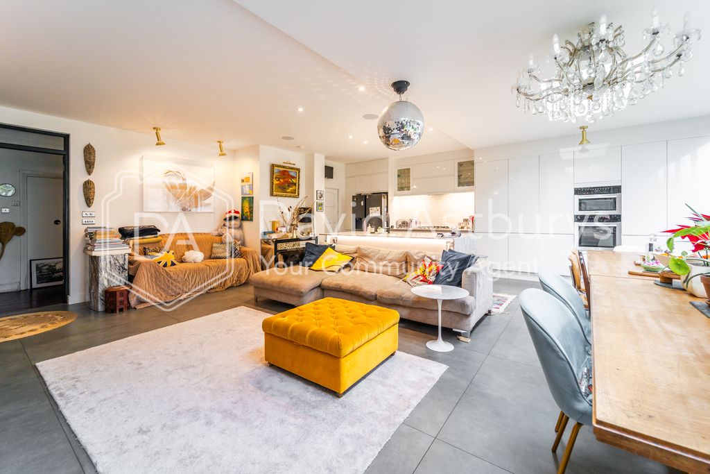 Property photo 3 of 24 Ndb01707-Edit