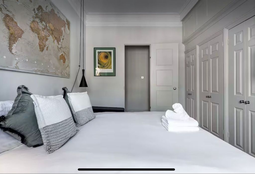 Property photo 3 of 36