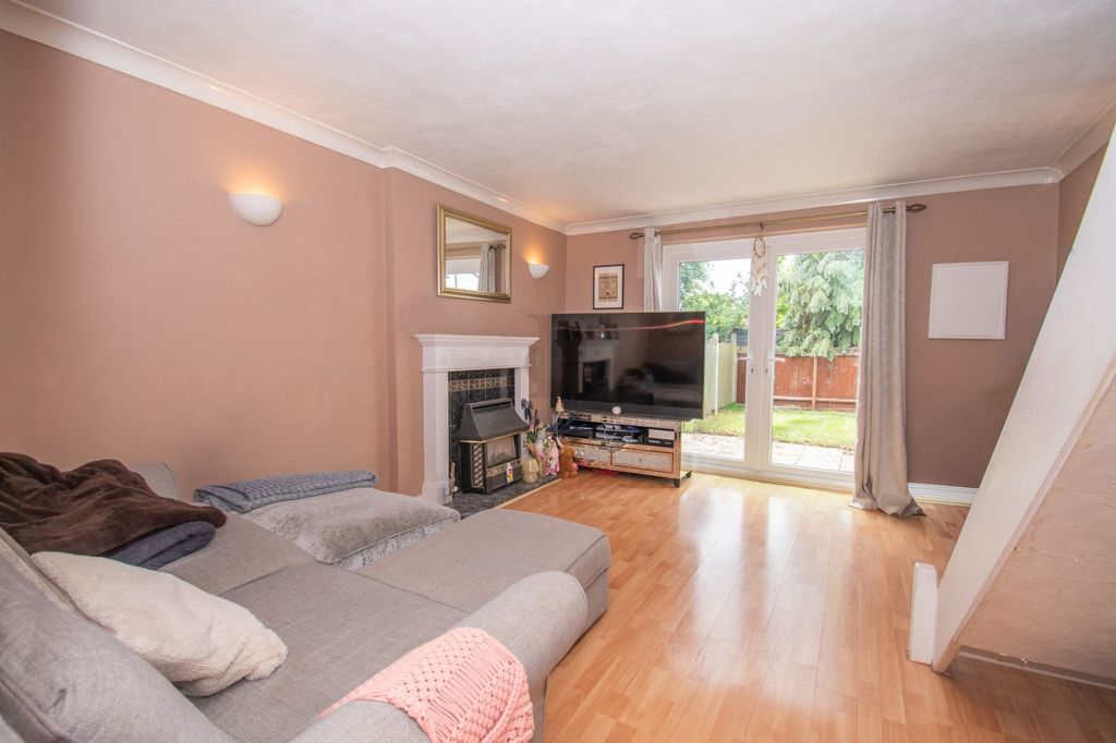 Property photo 3 of 12