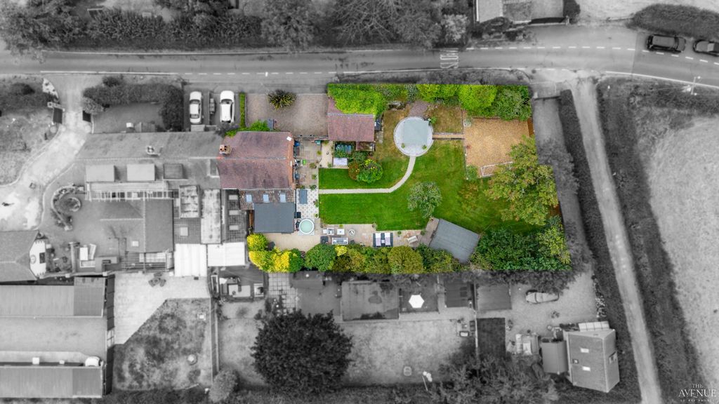 Property photo 1 of 55 3764340