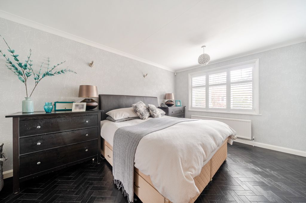 Additional image 8 of 4 bed detached house for saleKings Road, Fleet GU51