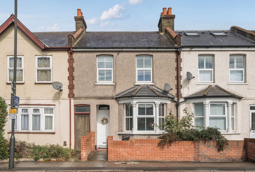 Property photo 1 of 17 1353332-3-68c1656...