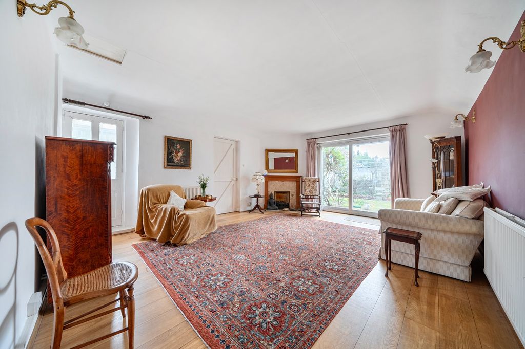 Property photo 2 of 16 Picture No. 40