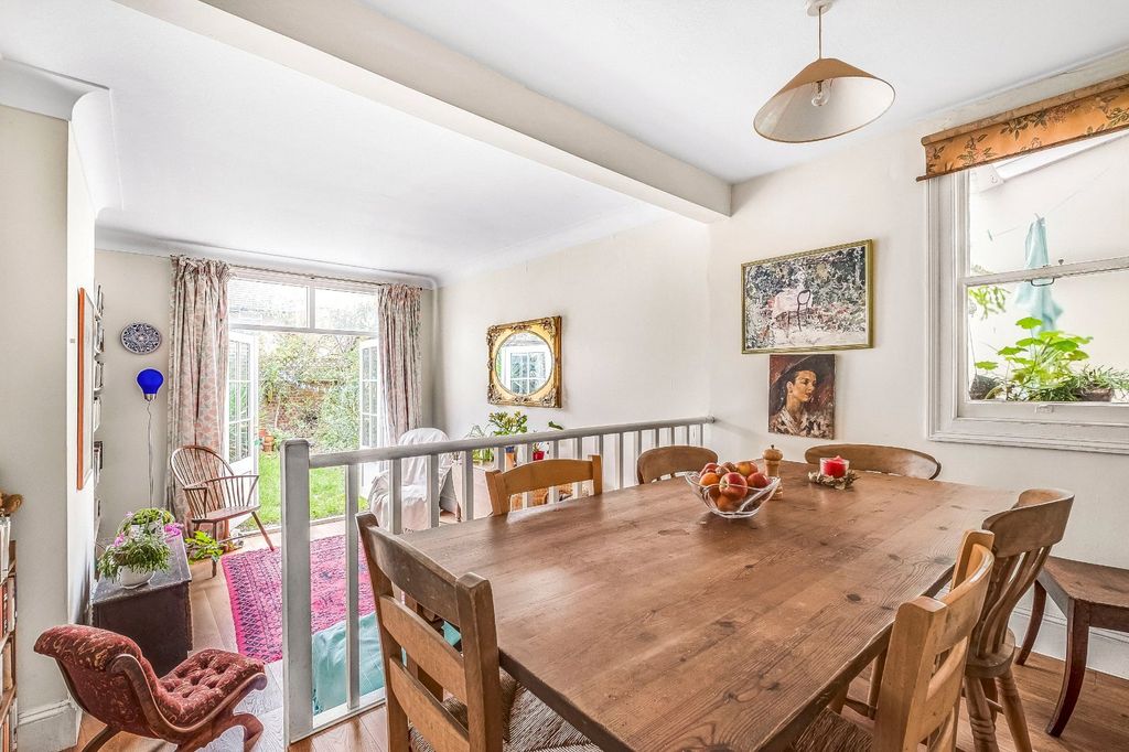 Property photo 2 of 10 Dining Room