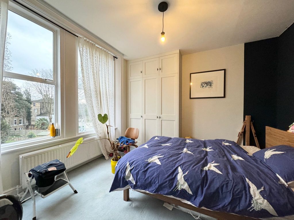 Property photo 3 of 7 Gallery