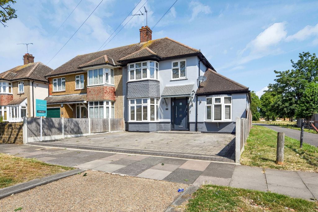 Property photo 1 of 32 Picture No. 12