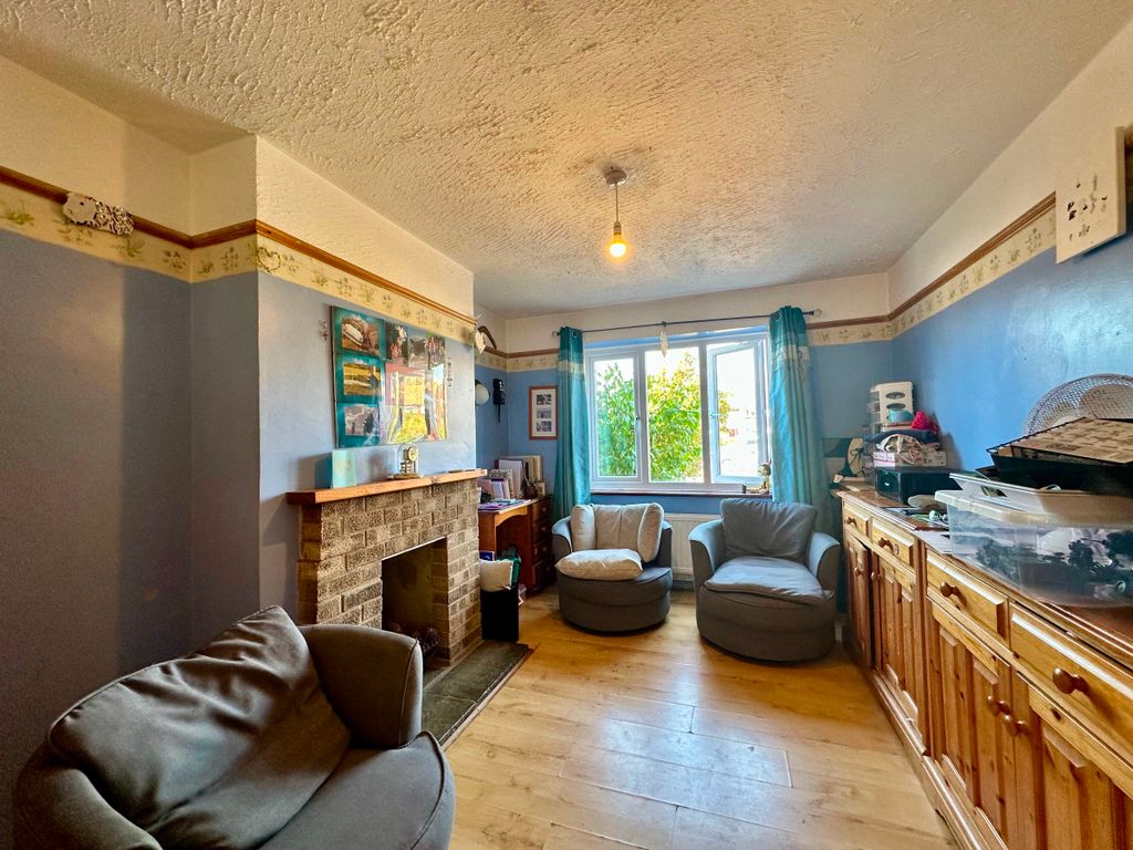 Property photo 3 of 22