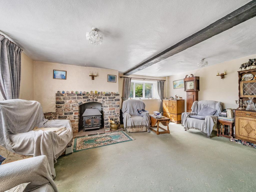 Property photo 3 of 22 5 Farmhouse Lounge.Jpg