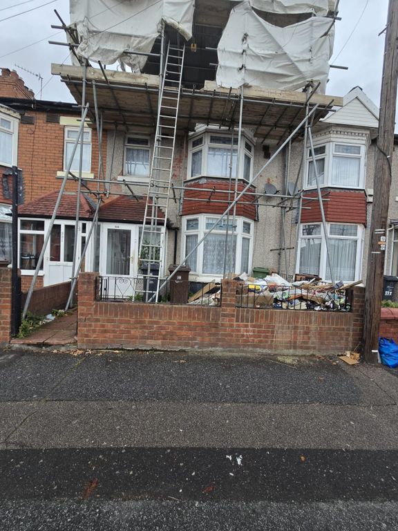 Property photo 1 of 27