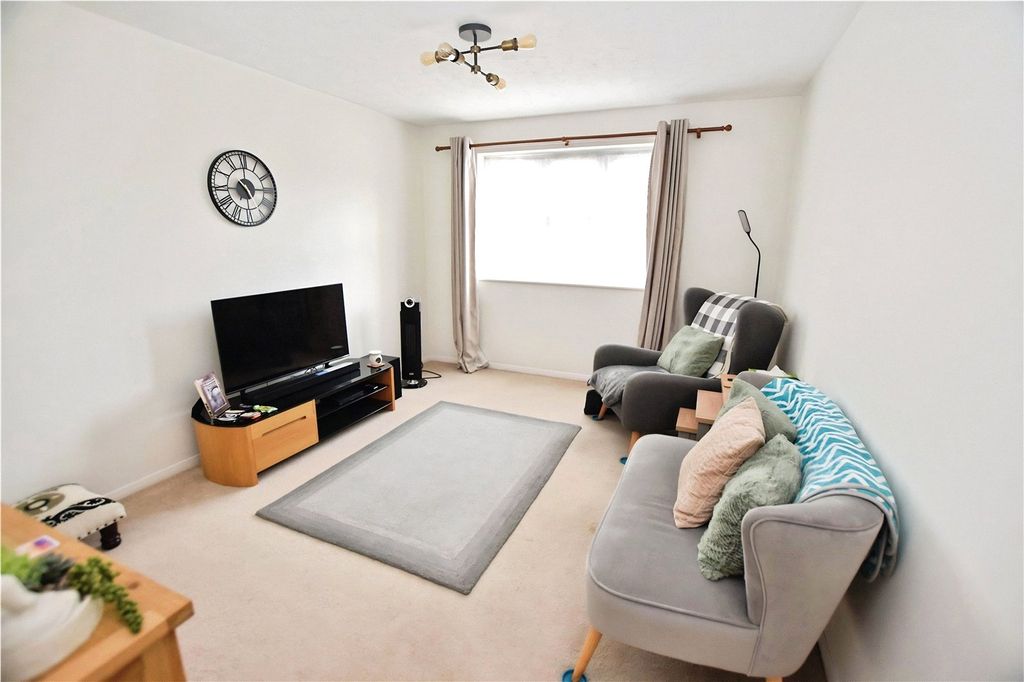 Property photo 2 of 5 Lounge