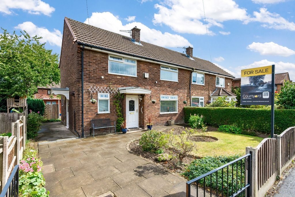 Property photo 1 of 15 4445022