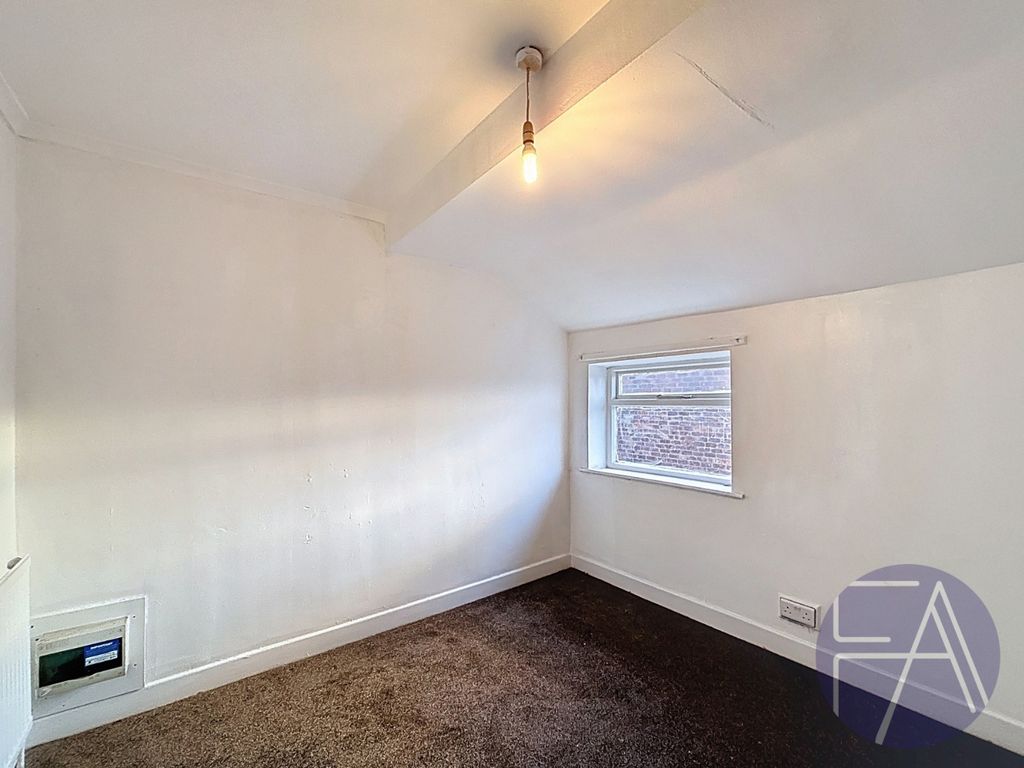 Property photo 3 of 8 4537665