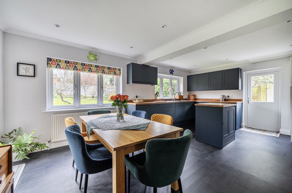 Property photo 3 of 22 1425894-27-69c3c9...