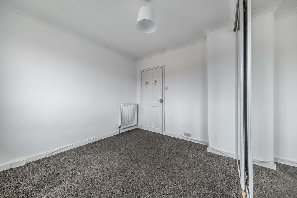 Property photo 3 of 26