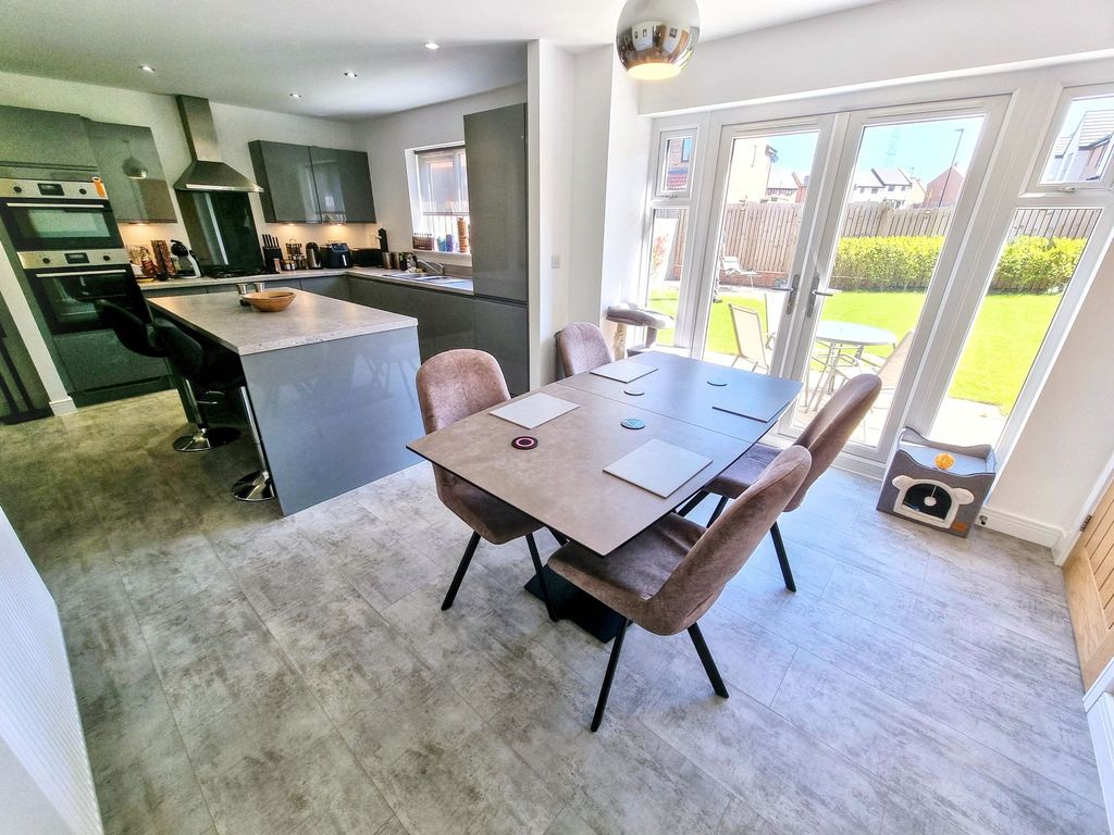 Property photo 3 of 17 Photo 17