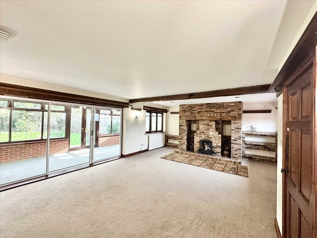 Property photo 2 of 29