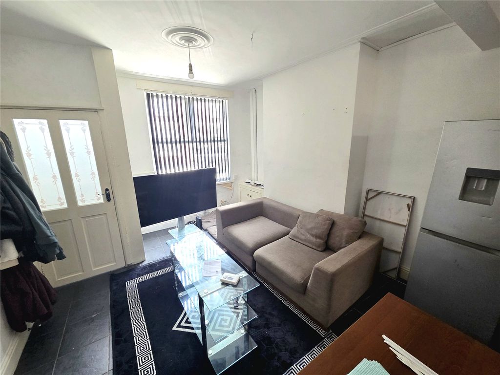 Property photo 2 of 7 Picture No. 01