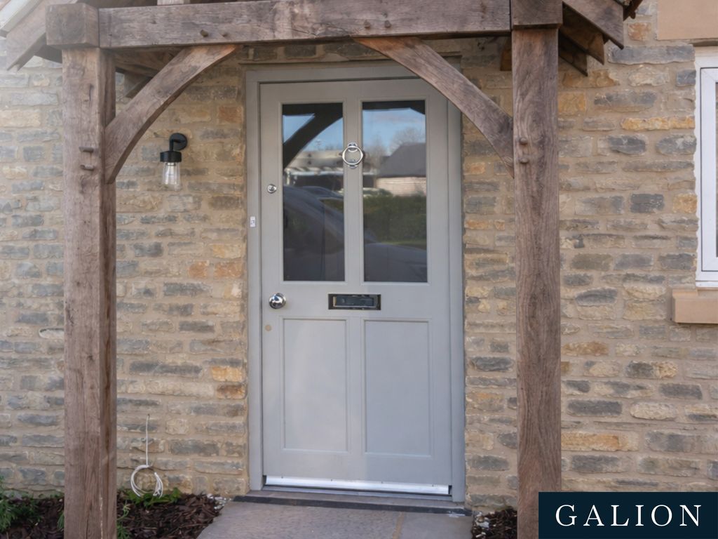 Property photo 2 of 25