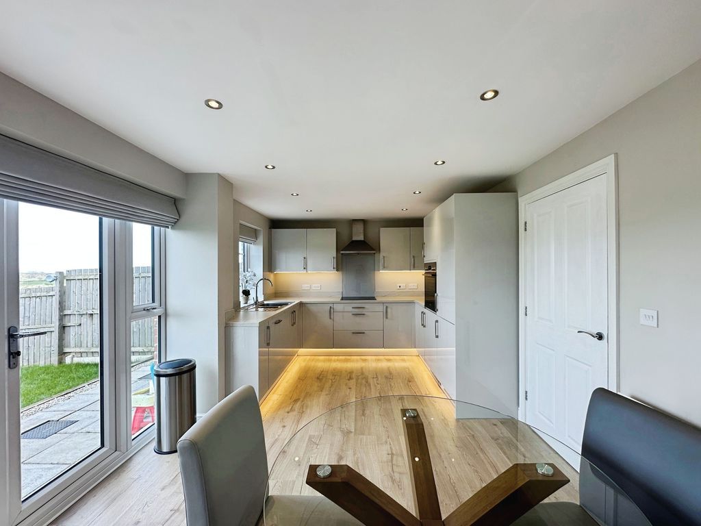 Property photo 2 of 19 Photo 14