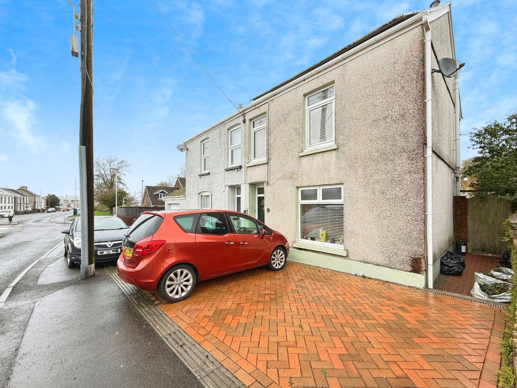 Property photo 2 of 31 4670595