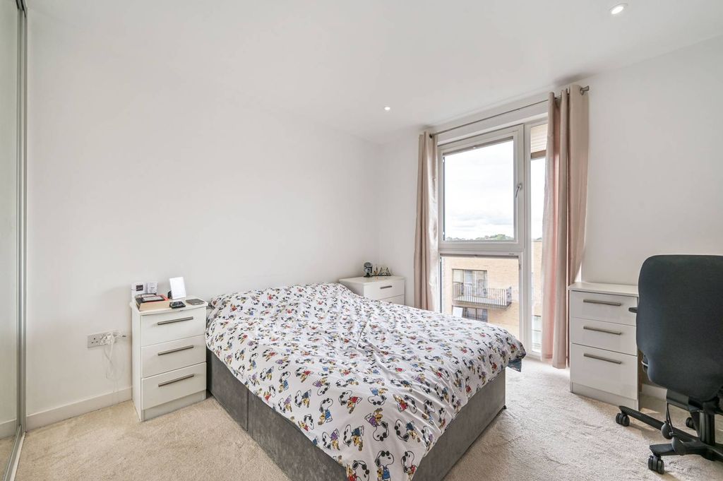 Property photo 3 of 7