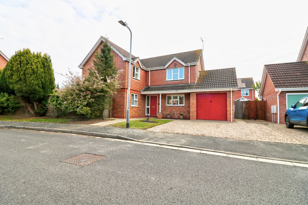 Property photo 1 of 17 Front View