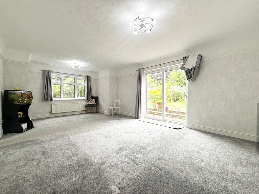 Property photo 2 of 15 Picture No. 19