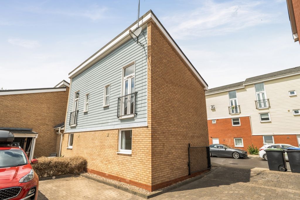 Property photo 3 of 14 1488453 (3)