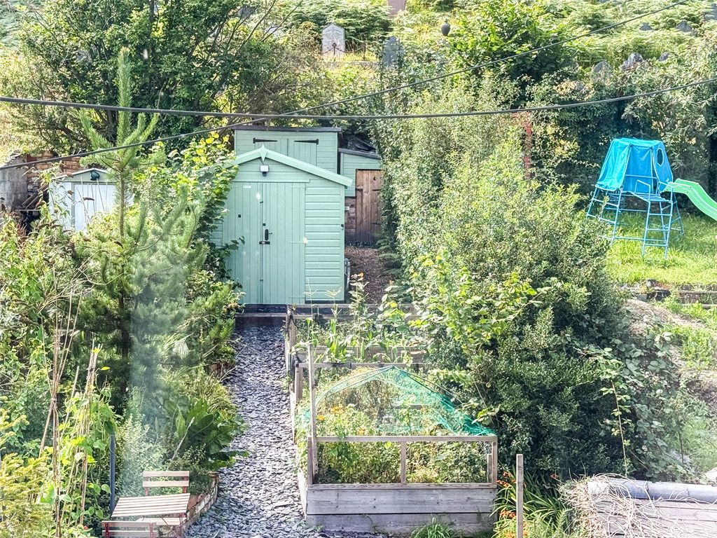 Property photo 3 of 13 Picture No. 29