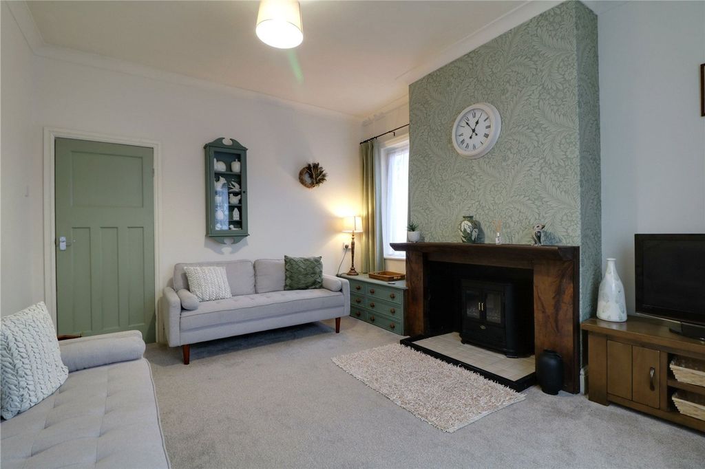 Property photo 3 of 31 Picture No. 04