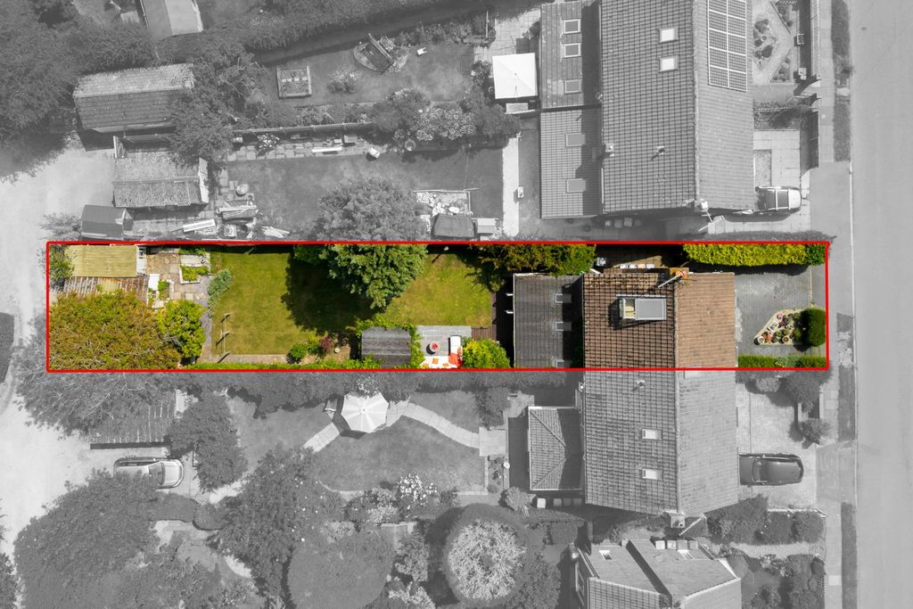 Property photo 3 of 44