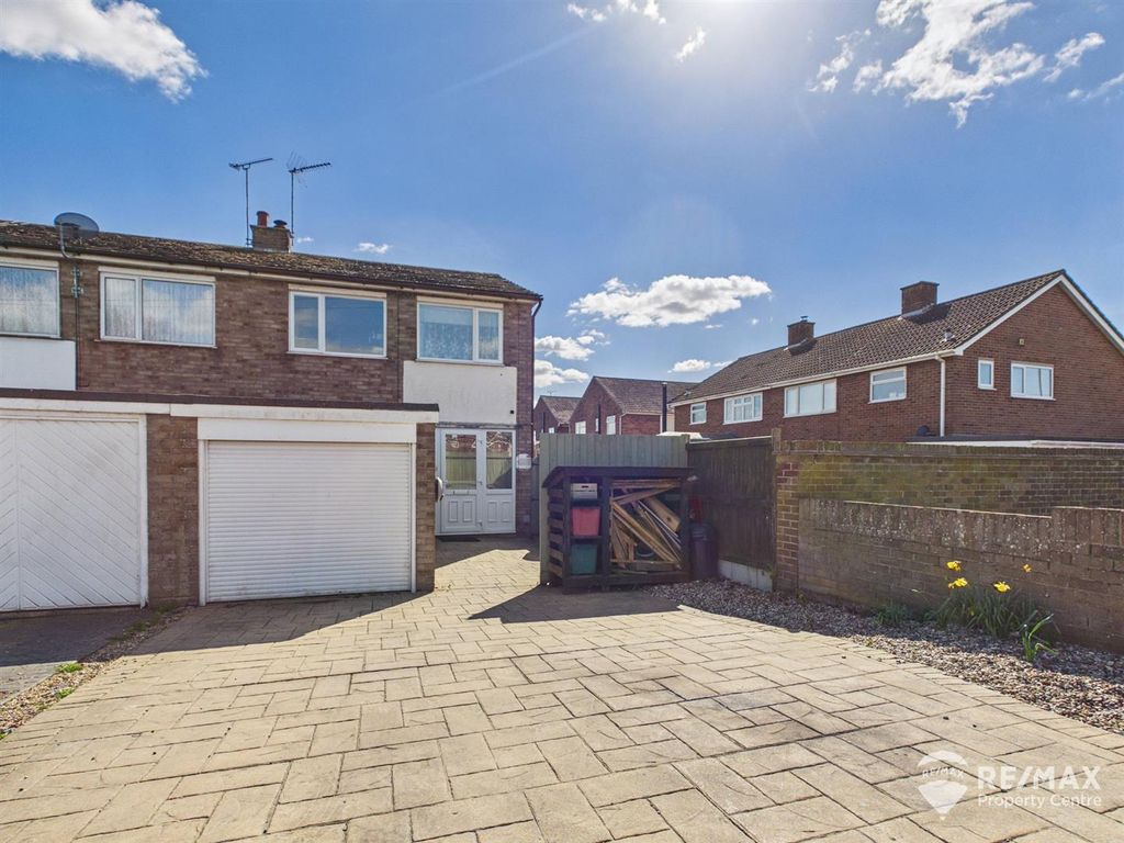 Property photo 1 of 28 Cam02842G0-Pr0346-Still071.Jpg