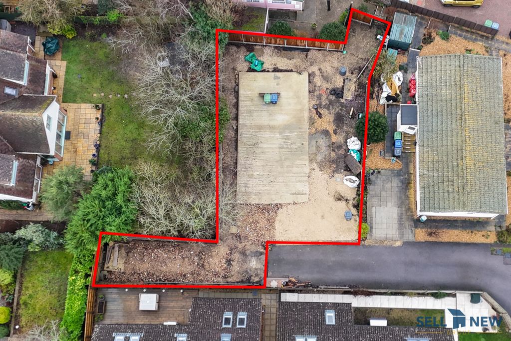 Property photo 1 of 42