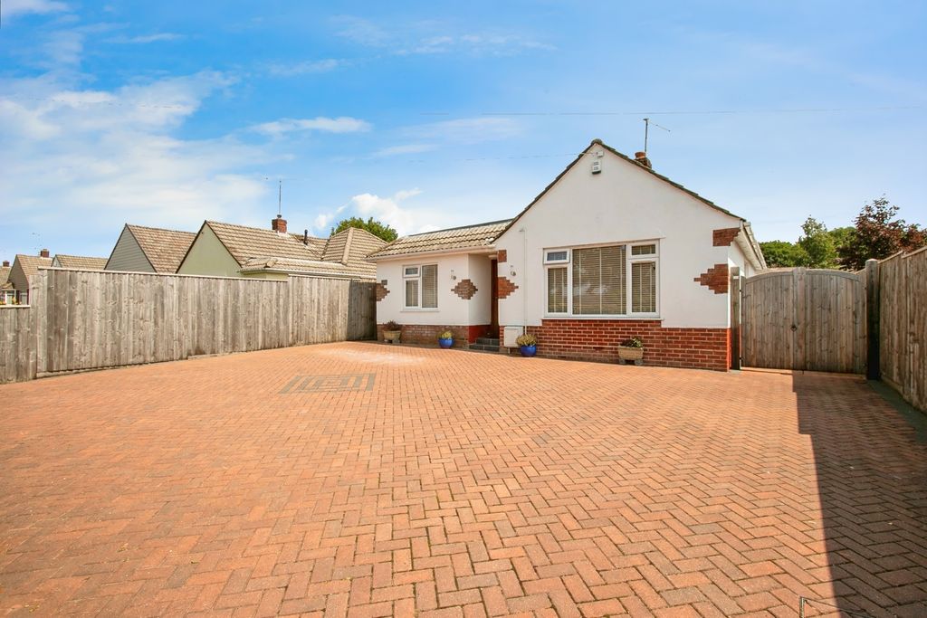 Property photo 1 of 17 Front